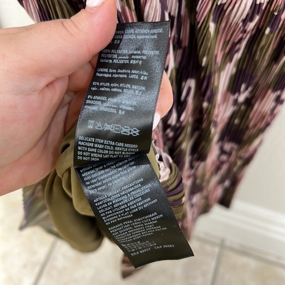 NEW bebe Camo Print Fit and Flare Dress - Picture 13 of 14